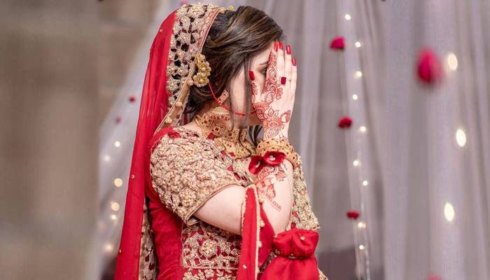 نئی نویلی دلہن نے چچا سے شادی کیلئے دلہے کو قتل کروا دیا