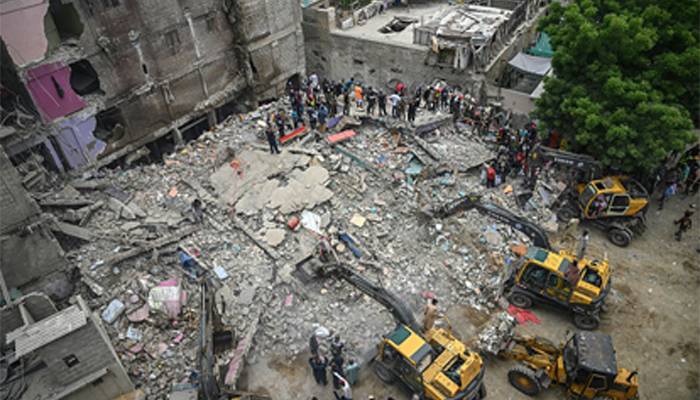 عمارت گرنے کے بعد ریسکیوآپریشن جاری،جاں بحق افراد کی تعداد 27ہوگئی