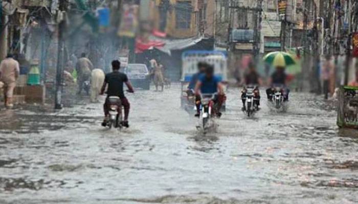 ملک بھر میں موسلادھار بارشیں، سیلاب اور حادثات کا خدشہ بڑھ گیا