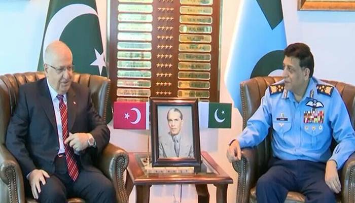 ترک وزیردفاع کی ایئرچیف سے ملاقات،جنگی شعبوں میں تعاون کے امکانات پر تبادلہ خیال
