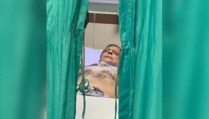 شبلی فراز کے دل میں “مسلز بریج”،اوپن ہارٹ سرجری زیر غور