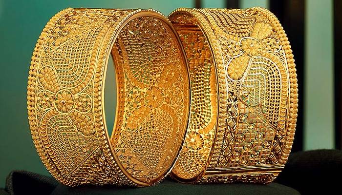 سونا مزید مہنگا، فی تولہ کی قیمت میں 2 ہزار 300 روپے کا اضافہ 