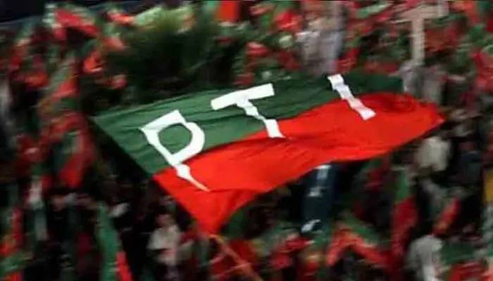 پی ٹی آئی نے 5 ارکان کو 26ویں آئینی ترمیم کے حق میں ووٹ دینے پر پارٹی سے نکال دیا
