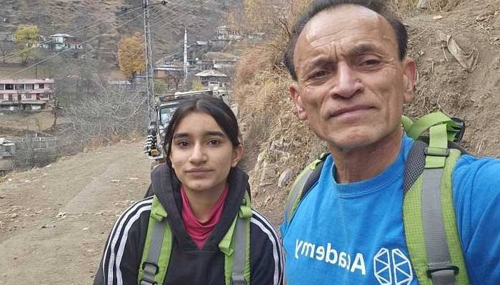 16 سالہ پاکستانی کوہ پیما سلینا خواجہ کا کارنامہ، 6,040 میٹر بلند خُسر گنگ چوٹی سر کر لی