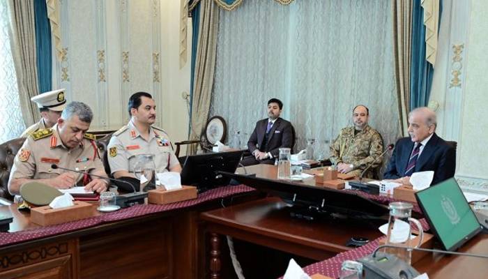 شہباز شریف سے لیبیا کےکمانڈر اِنچیف کی ملاقات،مختلف شعبوں میں تعاون پر گفتگو