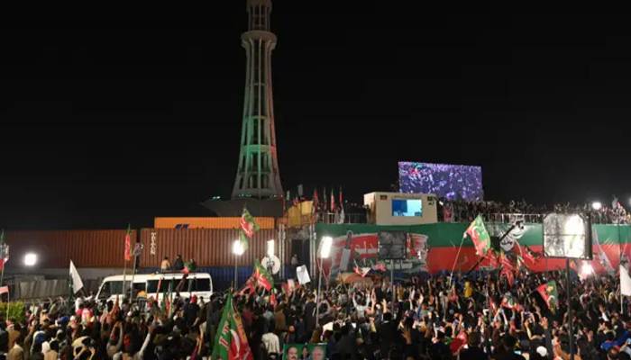 پی ٹی آئی نے 5 اگست کو مینار پاکستان پر جلسے کا اعلان کر دیا