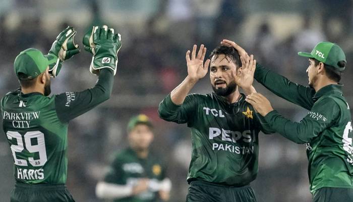 پاکستان نے بنگلہ دیش کو تیسرے ٹی ٹوئنٹی میں 74 رنز سے شکست دیدی