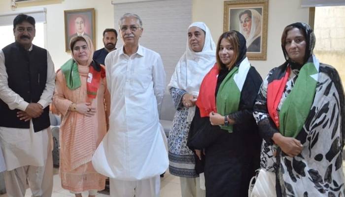  پی ٹی آئی اور  ن لیگ کے رہنماؤں کی پیپلزپارٹی میں شمولیت