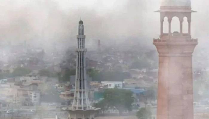 مریم نواز کا صوبے کو زہریلے صنعتی مادوں اور زہریلی دھاتوں سے پاک کرنے کیلئے آپریشن کا حکم