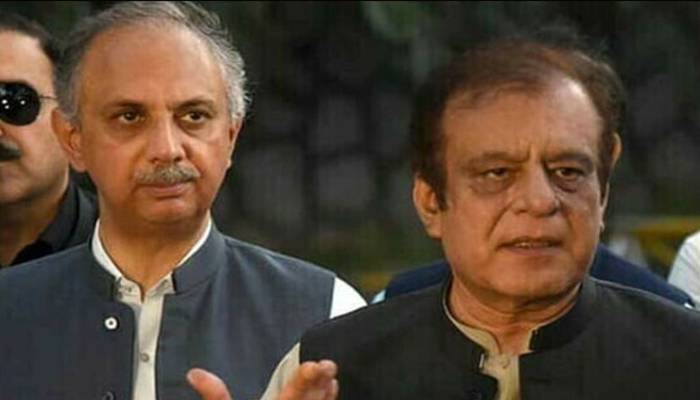 الیکشن کمیشن نے سینیٹ اور قومی اسمبلی کے اپوزیشن لیڈر زکو نااہل قرار دے دیا