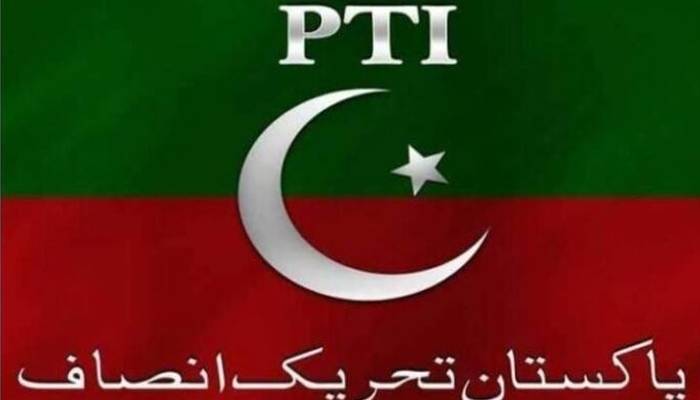 تحریک انصاف نے جنرل باجوہ کو ایکسٹینشن دینے پر قوم سے معافی مانگ لی
