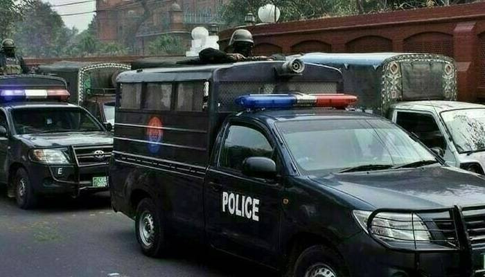 معمر خواتین کے کان سے بالیاں نوچنے والا ملزم ساتھی سمیت ہلاک