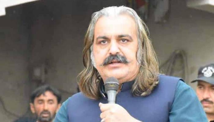 سیاست کررہے ہیں،بغاوت پر مجبور نہ کریں، علی امین گنڈاپور کا پیغام