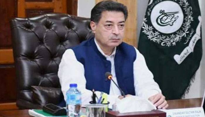 سپریم جوڈیشل کونسل نے سکندر سلطان راجہ کیخلاف دائرشکایات خارج کردیں