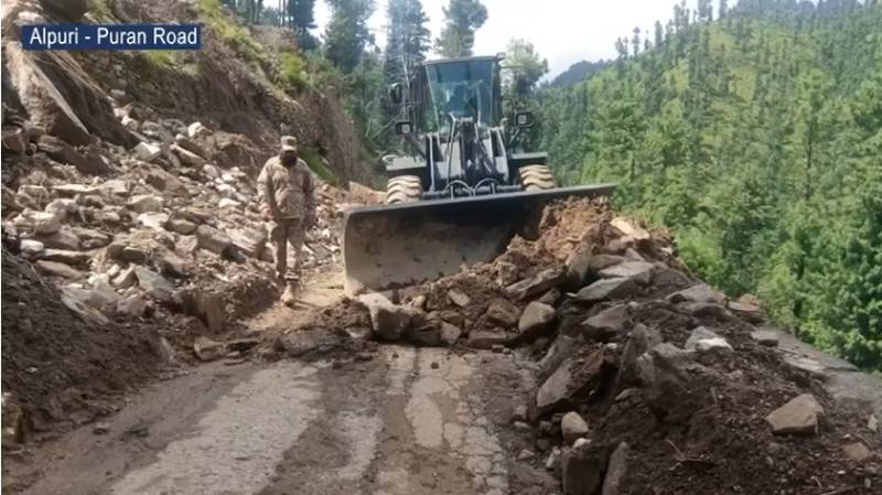 خیبر پختونخواہ میں پاک فوج کی جانب سے سیلاب متاثرہ علاقوں میں ریسکیو اور ریلیف آپریشنز جاری