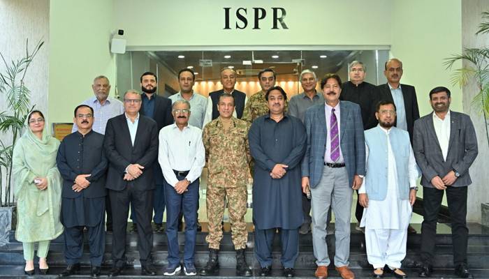کونسل آف پاکستان نیوزپیپر ایڈیٹرز کے وفد کی ڈی جی آئی ایس پی آر سے ملاقات