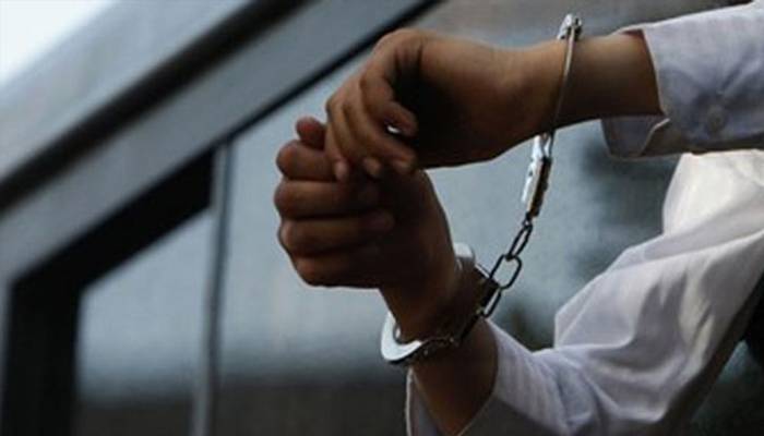 کراچی؛ پٹاخوں کے گودام میں دھماکا، مالک کو گرفتار کرلیا گیا