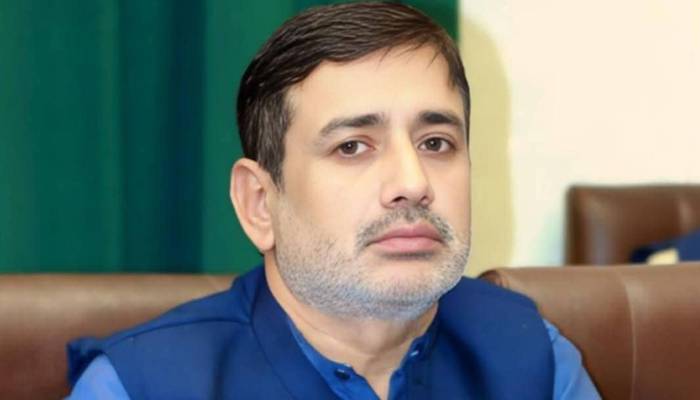 سی ای او ایجوکیشن میانوالی احمد یار کو عہدے سے ہٹا دیا گیا