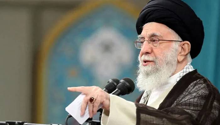 امریکا کی خواہش ہے ایران اس کی فرمانبرداری کرے لیکن یہ ناممکن ہے، ایرانی سپریم لیڈر