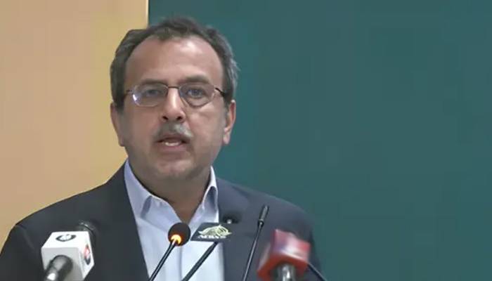 گلگت بلتستان سولرآئزیشن منصوبہ، وزیر توانائی نے عوام کو اچھی خبر سنا دی