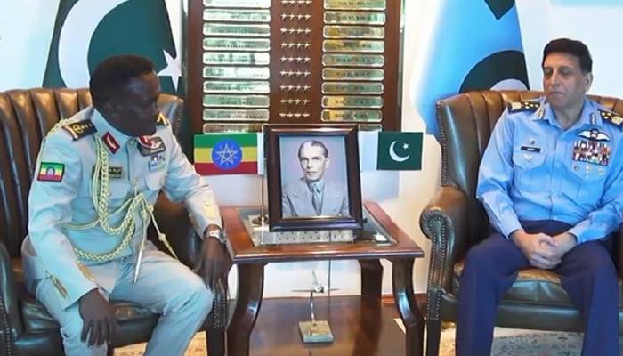 ایئر چیف سے ایتھوپین فضائیہ کے سربراہ کی ملاقات، دفاعی تعاون پر گفتگو 