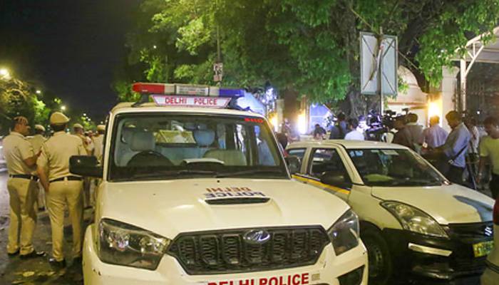 سالگرہ کے تحفے کا تنازع، شوہر نے بیوی اور ساس کو قینچی سے مار ڈالا