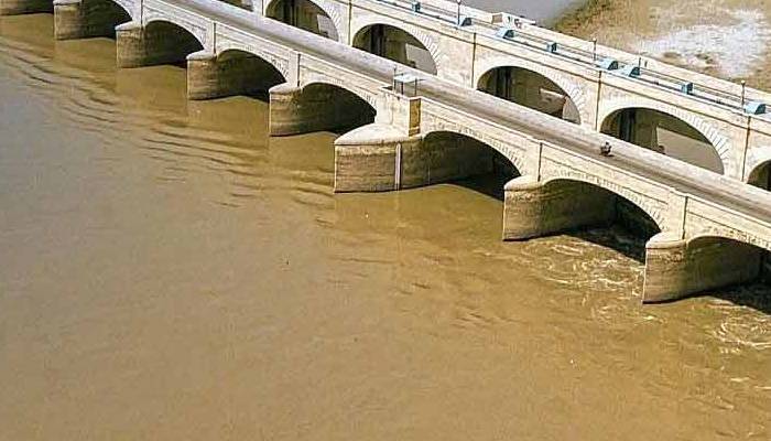 گڈو بیراج پر پانی کی سطح میں اضافہ، درمیانے درجے کے سیلاب کا الرٹ جاری