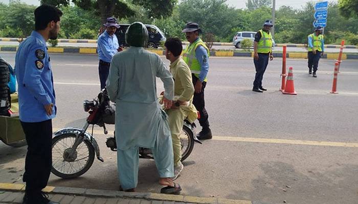 اسلام آباد میں غیر رجسٹرڈ موٹر سائیکل کے داخلے پر پابندی لگا دی گئی