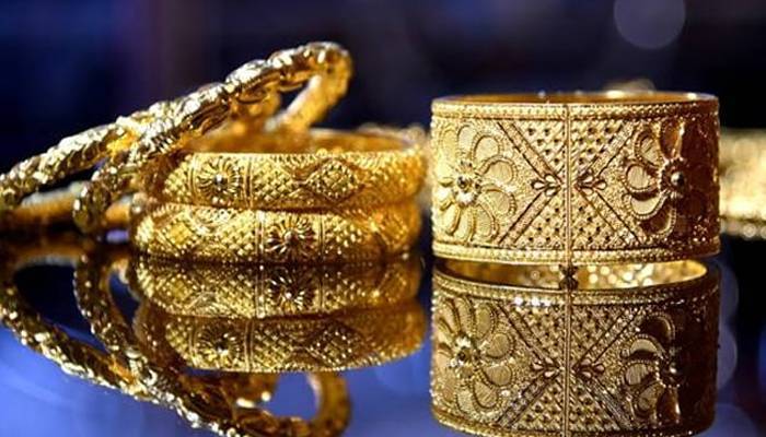 سونے کی فی تولہ قیمت میں معمولی کمی 