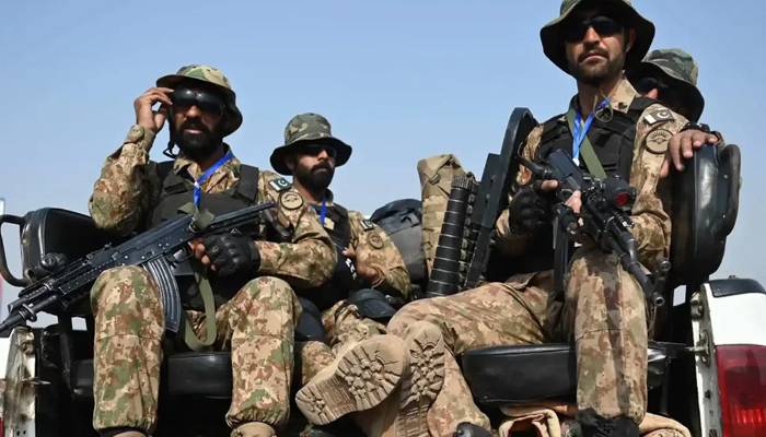  لوئر دیر: سکیورٹی فورسز کا انٹیلیجنس بیسڈ آپریشن، 10 فتنہ الخوارج جہنم واصل، 7 جوان شہید