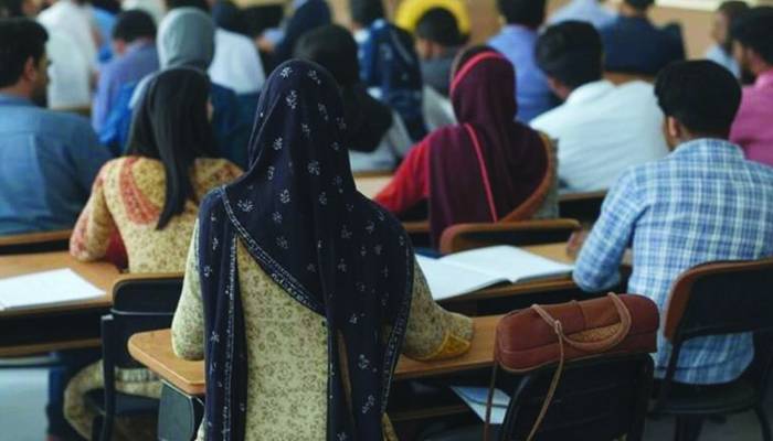 طلبہ کیلئے بڑی خوشخبری، نئے اسکالرشپ پروگرام کا اعلان 