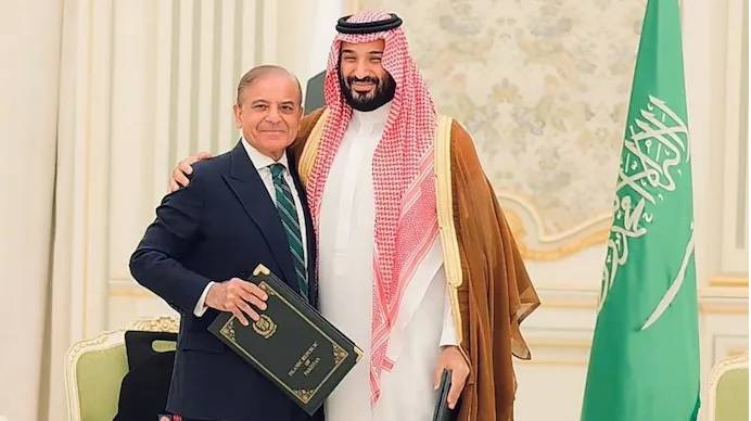 سعودی عرب سے دفاعی معاہدے کے بعد حوثیوں کی پاکستان کو دھمکی، بھارتی پروپیگنڈے کا پول کھل گیا