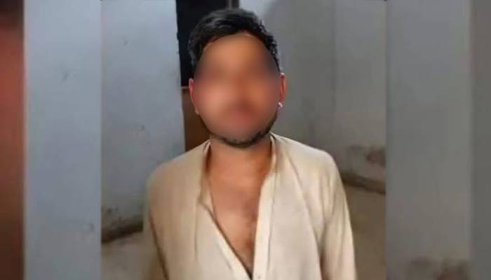 100 سے زائد کمسن بچوں سے زیادتی کرنیوالے ملزم کی سرعام چھترول 