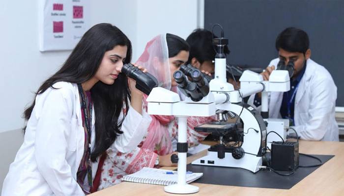 پنجاب میں میڈیکل ایڈمیشن پالیسی منظور، ایم ڈی کیٹ لازمی قرار