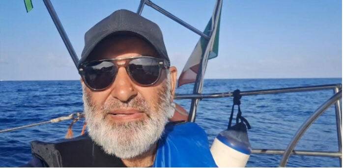 سابق سینیٹر مشتاق احمد نے اپنی شہادت کی خبروں پر ویڈیو پیغام جاری کر دیا