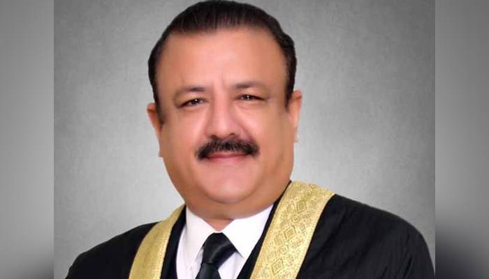 سپریم کورٹ نے جسٹس طارق محمود جہانگیری کو بحال کردیا