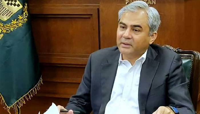 نیشنل پریس کلب واقعہ، وزیرداخلہ کا نوٹس، حکومت کی غیر مشروط معافی