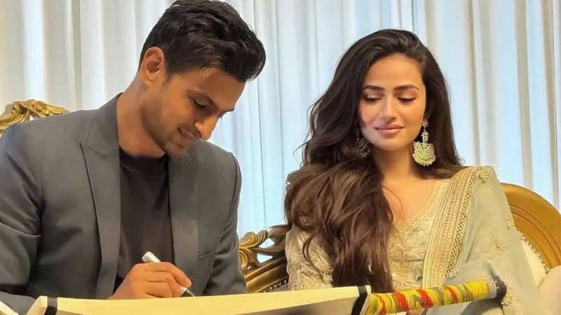 شعیب ملک اور اداکارہ ثنا جاوید کے درمیان علیحدگی؟ حقیقت سامنے آگئی