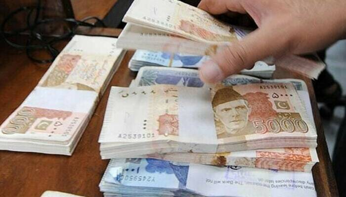 حکومت کا تنخواہوں میں 15 ہزار روپے ماہانہ اضافے کا اعلان 