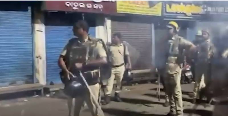 فتنہ انگیزمودی کی انتہا پسند پالیسیوں کے باعث اوڈیشہ فسادات کی لپیٹ میں