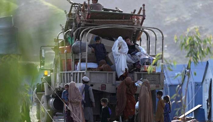 پاکستان میں غیرقانونی مقیم افغانیوں کیلئے حکومت کے واضح احکامات جاری