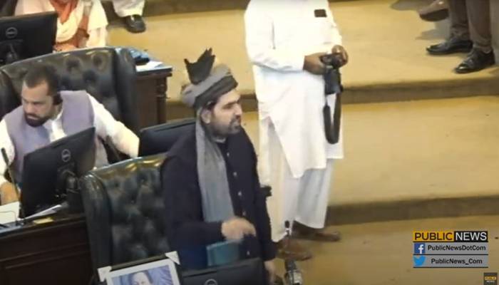 پشاورہائیکورٹ کا وزیراعلیٰ کےپی کوگرفتار نہ کرنے کا حکم