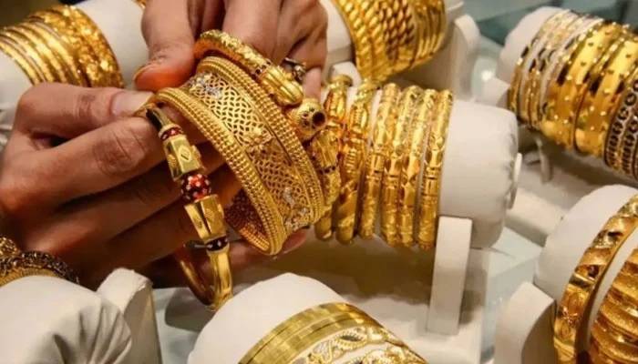سونے کی فی تولہ قیمت میں 14ہزار 100روپے کا اضافہ