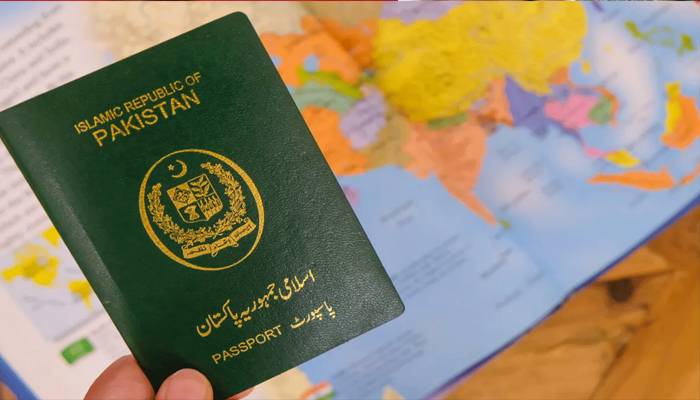 پاکستانی بغیر ویزا کن ممالک کا سفر کرسکتے ہیں؟ 