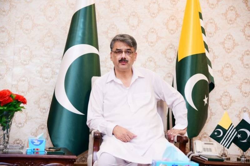 وزیر اعظم آزاد کشمیر کو عہدے سے ہٹائے جانے کی افوائیں دم توڑ گئیں