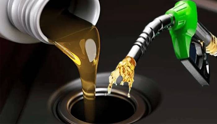 ملک بھر میں پیٹرولیم مصنوعات کی قلت کا خطرہ پیدا ہوگیا