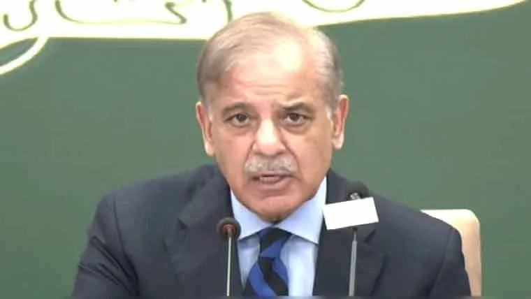 وزیراعظم کا گھریلو صارفین کیلئے گیس کنکشنز کھولنے کا اعلان