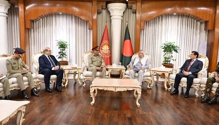 جنرل ساحر شمشادکادورہ بنگلہ دیش:ڈاکٹریونس،نیول،ایئرچیف سمیت عسکری قیادت سے اہم ملاقاتیں