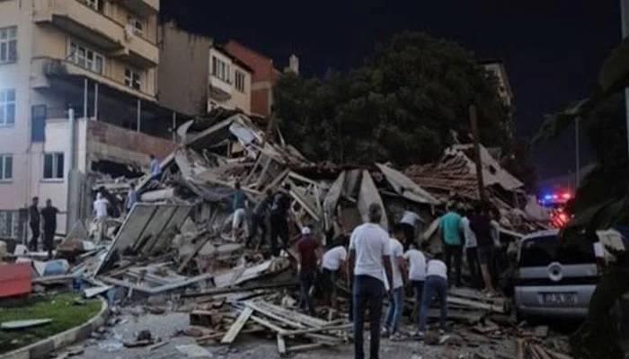ترکیہ میں 6.1 شدت کے زلزلے سے کئی عمارتیں تباہ