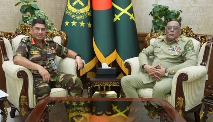 جنرل ساحر شمشاد مرزا کی بنگلہ دیشی آرمی چیف سے ملاقات
